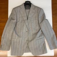 Abito da uomo elegante  Principe di Galles