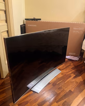 Televisore Samsung Smart TV 55” 4K UHD Curva – UE5