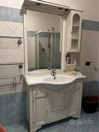 Mobile bagno con specchio