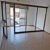 Cod.AB42 Bottega Mq.30