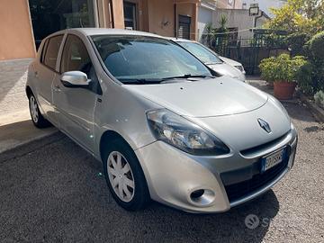 Renault Clio 1.2 16V 5P Yahoo! NEOPATENTATI