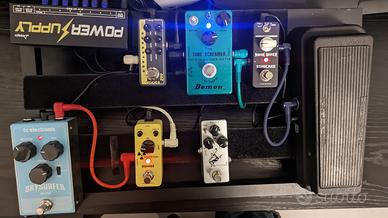 Pedaliera più pedali per chitarra