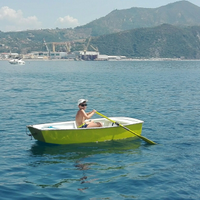 Barca a remi e vela tender optimist da crociera