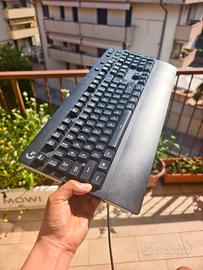 Tastiera Gaming Logitech G213 con poggiapolsi