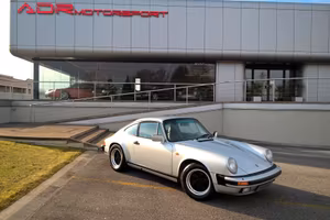 Porsche 911 Carrera 3.2 Coupé G50