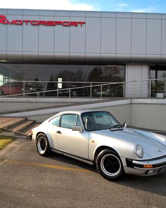 Porsche 911 Carrera 3.2 Coupé G50