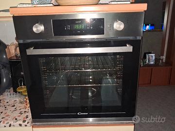 Forno da incasso Candy Smart Fi con Wi-Fi