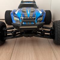 Traxxas maxx v2