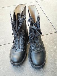 Anfibi Valmont n.39 con lacci zip