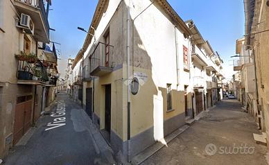 2 LOCALI A CASTROVILLARI