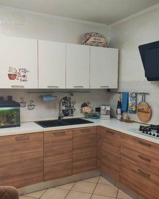 cucina  Berloni completta di elettrodomestici