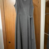 Abito lungo  nuovo con cartellino .