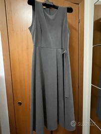 Abito lungo  nuovo con cartellino .