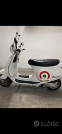 Vespa Piaggio modello ET4 125