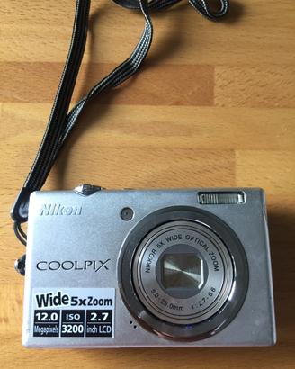 Nikon coolpix s570