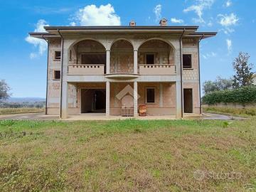 CASA INDIPENDENTE A ATRI