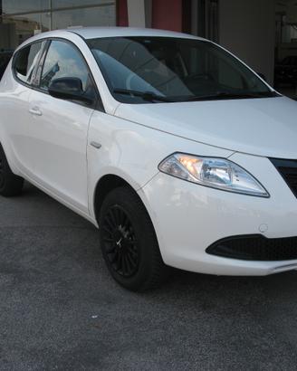 Lancia Ypsilon 0.9 TwinAir 85 CV 5 porte Metano Ec