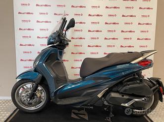 Piaggio Beverly 400 usata in vendita