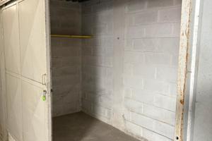 Posto moto via Martiri della Deportazione 49