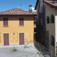 AGRA (VA) vendiamo CASA singola in centro paese