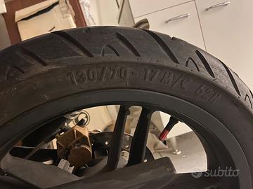 Gomme moto 130/70 , 100/80