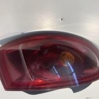 STOP FANALE POSTERIORE DESTRO PASSEGGERO FIAT Brav