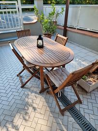 set tavolo in legno e 4 sedie