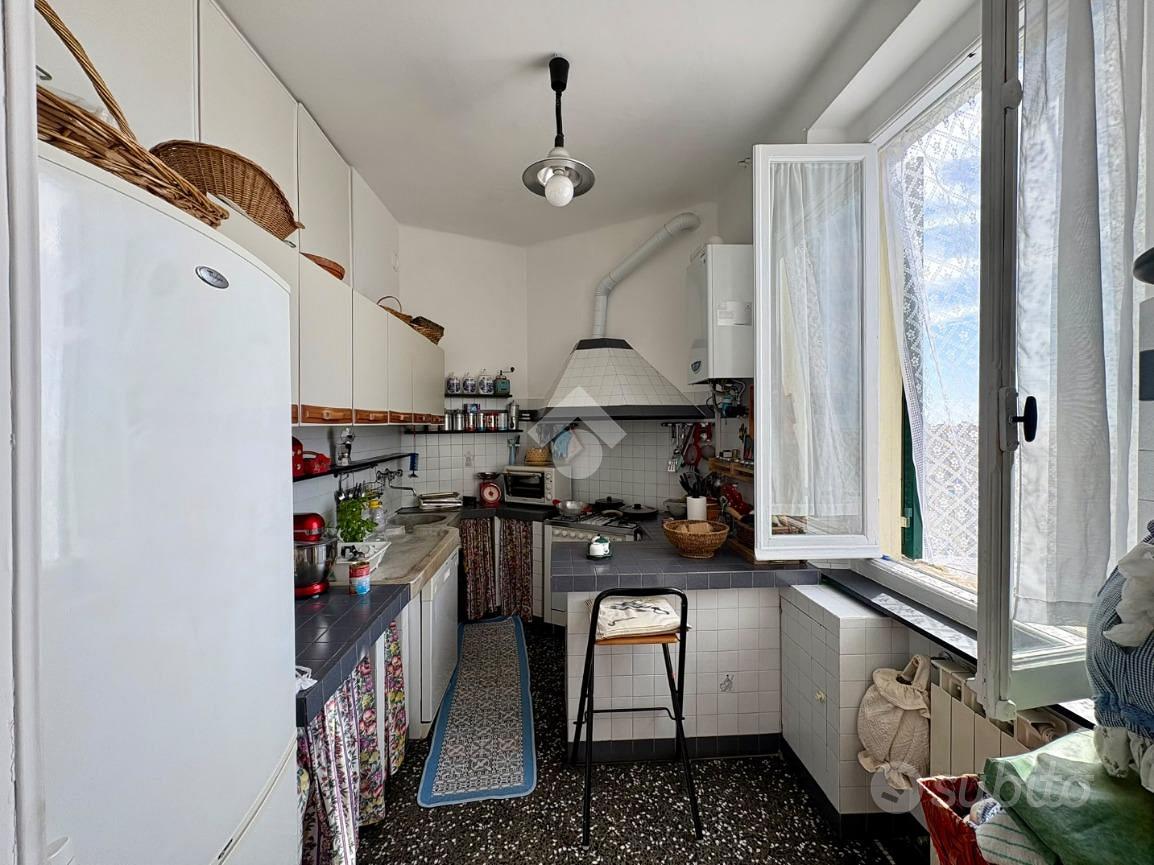 Appartamento – Genova, Marina, Medio Ponente - Altro