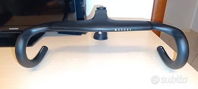 Manubrio integrato in carbonio  Trek RSL.