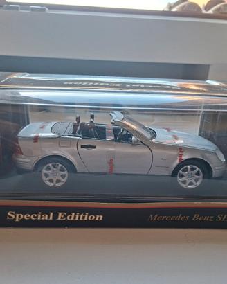 Special Edition

Mercedes Benz SLK 230

1:18