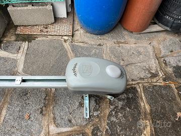 Motore Came per portone garage