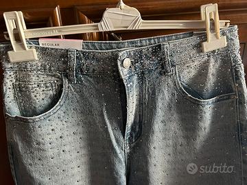 Jeans blu con brillantini nuovi