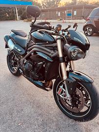 Triumph speed triple 1050 s