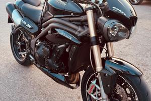 Triumph speed triple 1050 s