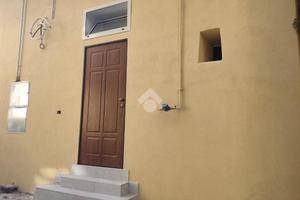 MONOLOCALE A CASERTA