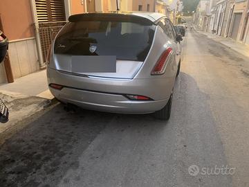 lancia delta 1.6 mtj
