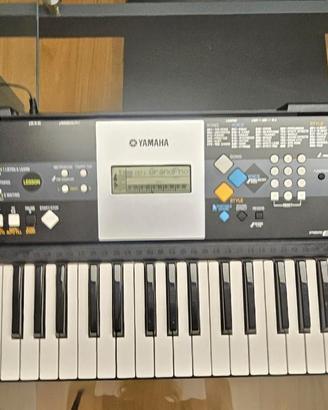 YAMAHA PSR E223 TASTIERA