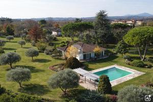 VILLA SINGOLA A MANERBA DEL GARDA