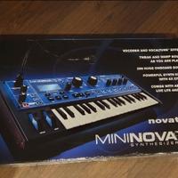 Novation MiniNova sintetizzatore con vocoder