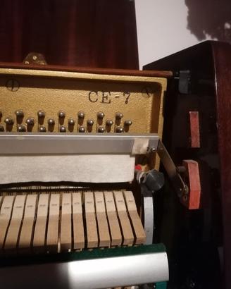 Pianoforte kawai CE-7