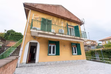 Villa o villino - Pedara
