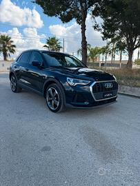 Audi Q3 35 TDI S tronic Business Advanced