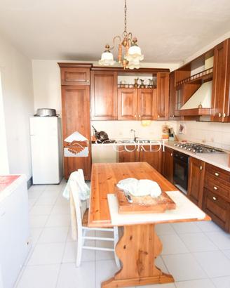 Rif.SW187- appartamento ind. trilocale