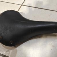 sella Brooks Professional