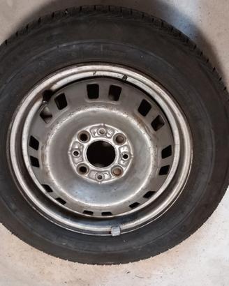 Cerchio R13 co gomma nuova 155/70 r3
