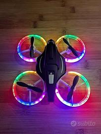Mini Drone Giocattolo con Luci Led e 2 batterie