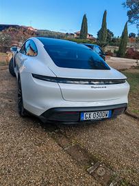 Porsche taycan 4s 