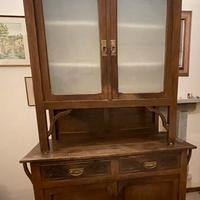 Piccola credenza in legno inizio ‘900