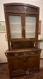 Piccola credenza in legno inizio ‘900