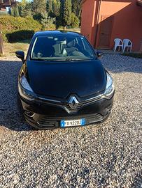 Renault Clio moschino zen 1500cc turbo diesel